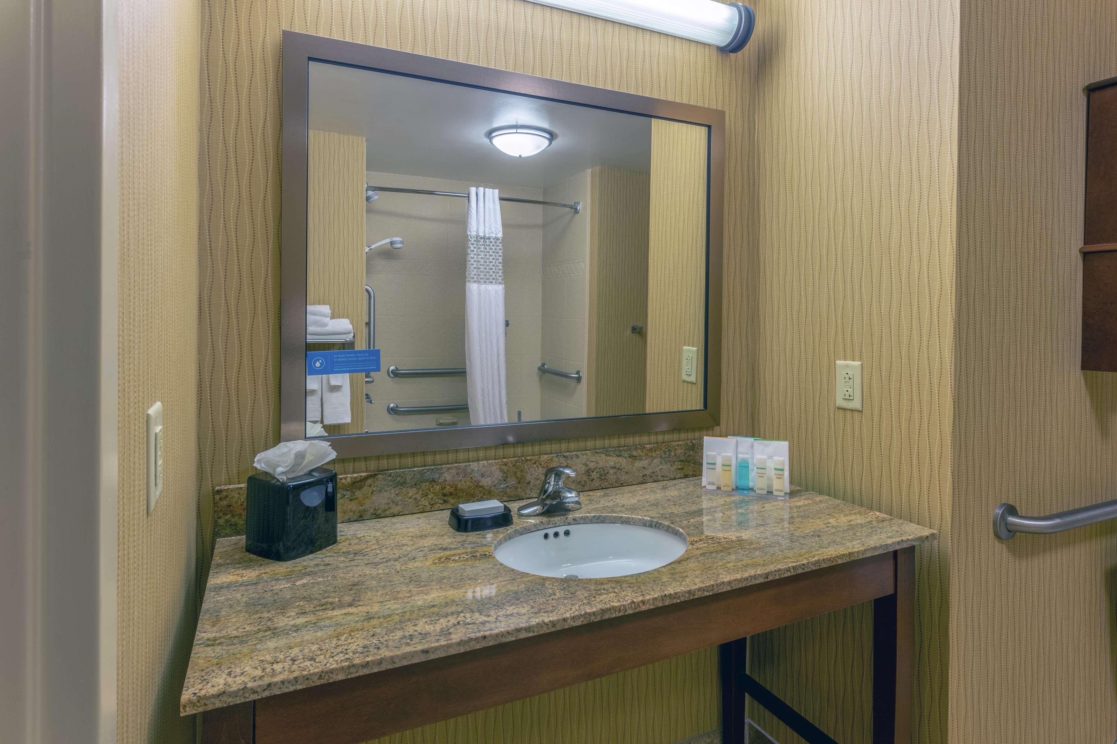 Hampton Inn Owings Mills Bagian luar foto